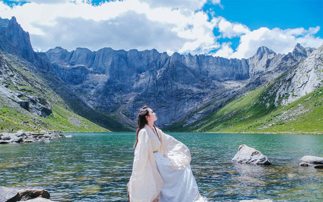 �������¡�ɣ�Ʋ�ԭ�������ǡ��������ƺӵ�һ�塢��ľ�¡�����Ҷ��4����