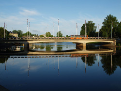 ����˹����