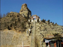 ��ľ����ɽ