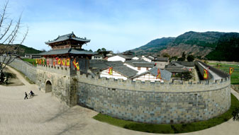 �ļ��ɶ����ι���