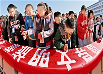 �������ξ֣��������������ο��˻���