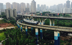 昨日,加拿大首领携团一行访问重庆