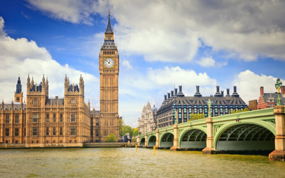 Ӣ���ο͡�װ���������� �����������ȹ�����ҵ