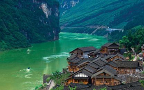 ����ǣ�����칲ͬ���������ƽ����δ�