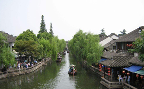 �人Ů�Ӹ������θ�Ǳ���� ��������63����Ԫ