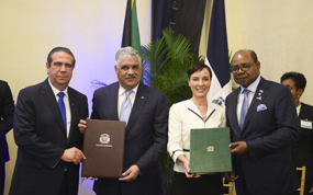 ������������ӽ��������еĹ�ϵ