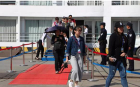 ̩�ݿڰ���¥ӭ�����Ǻ�������