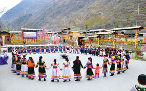 ´òÔìÂÌÉ«¾¼ÃÔö³¤¼«-¤ÄÏÎÄÏØ¡°Ïç´åÂÃÓΡ±ÖúÁ¦ÍÑÆ¶¹¥¼á×ÛÊö