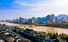 �����д��쾫�����ݳ���ʵ�С�