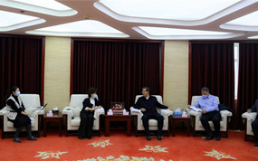 ����ʡ�������롶���ұ��ء���Ŀ��Ӫ�̶Խ�Ǣ̸��һ��һ�ڡ���������