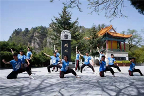 ��������н���ഫ������ʢ��ȫ���� ��������ż��껪�����������Ͻ�����